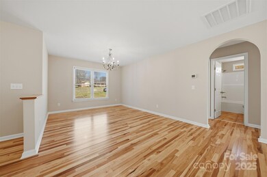 2707 Sandy Ford Rd, Newton, NC 28658 - photo 5