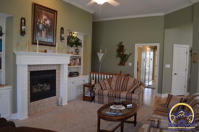 2223 SW Lowell Ln, Topeka, KS 66614 - photo 5