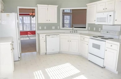 7 Drakestone Ct, Greensboro, NC 27455 - photo 6