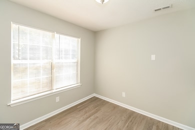 1579 Isleworth Cir, Atlanta, GA 30349 - photo 7