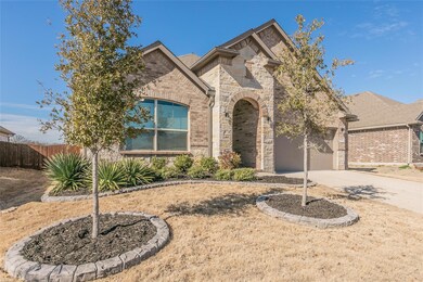1536 Seabiscuit Dr, Granbury, TX 76049 - photo 2