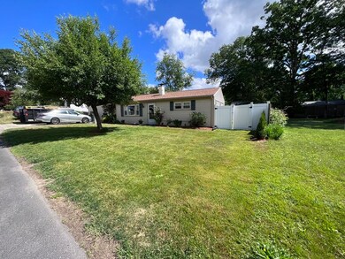 58 Douglas Dr, Bellingham, MA 02019 - photo 3