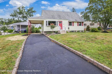 345 Middle Rd, Hazlet, NJ 07730 - photo 4