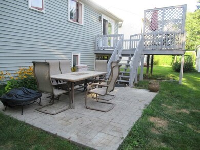 81 Rutland St, Cranston, RI 02920 - photo 2