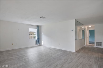 5573 Trellis Ln, Fort Myers, FL 33919 - photo 7