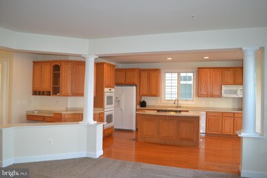 23203 Yellowwood Dr, Clarksburg, MD 20871 - photo 5
