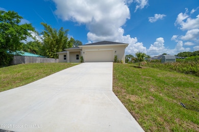 227 Krefeld Rd NW, Palm Bay, FL 32907-4