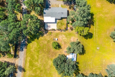 210 Branstetter Ln, Redding, CA 96001 - photo 3