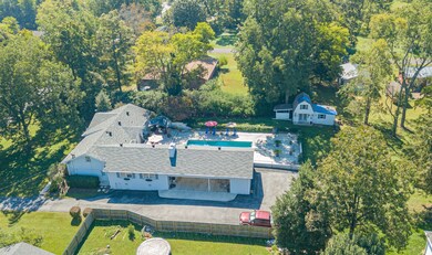 302 Oakdale St, Manchester, TN 37355 - photo 2