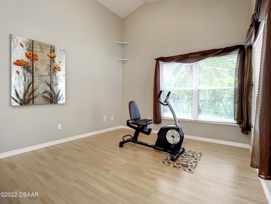 Bonus Area in Living Room