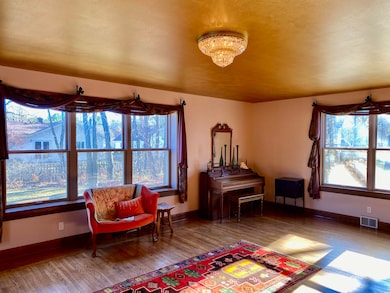 2321 Jelinski Cir, Plover, WI 54467 - photo 7