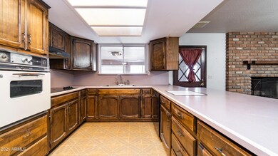 11811 E Ocotillo Rd-22