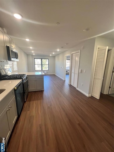 48 Spruce Ave unit 201, Ridgefield Park, NJ 07660 - photo 2