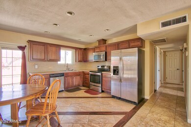 Living area 3