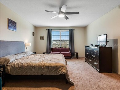 13'x20' Master bedroom with master bathroom attach