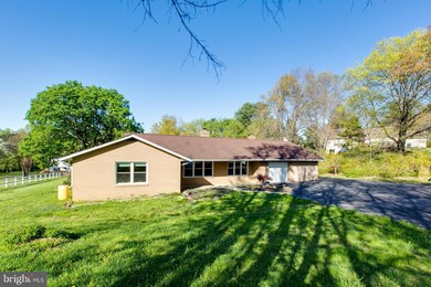 10676 Scaggsville Rd, Laurel, MD 20723 - photo 4