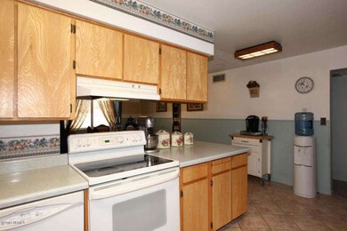 1026 N Wedgewood Dr, Mesa, AZ 85203 - photo 4