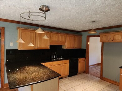 314 Pinecrest Dr, Fayetteville, NC 28305 - photo 5