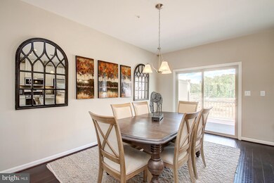 13 Laurel Gate Ct, Arbutus, MD 21227 - photo 4