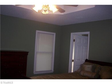 727 Graceland Dr, Asheboro, NC 27205 - photo 7