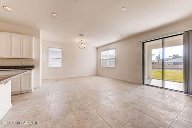 Belfort A-small-003-4-Living Room-666x44