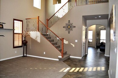 10856Reginal_LivingRm1