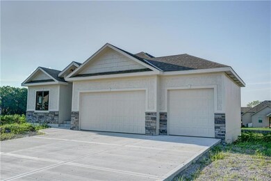1117 SW Brookside Court at The Estates at Chapman 
