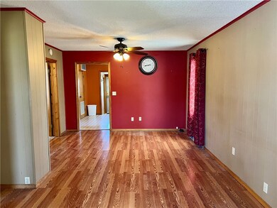 512 N 32nd St, Mattoon, IL 61938 - photo 4