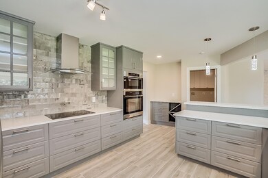 1819 E Cornell Dr Kitchen