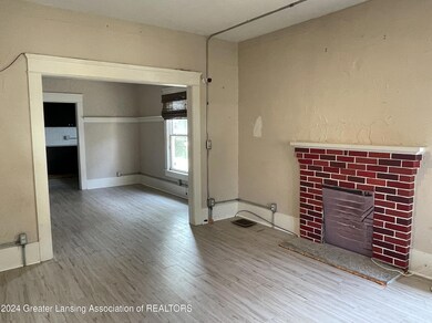 312 Isbell St, Lansing, MI 48910 - photo 4