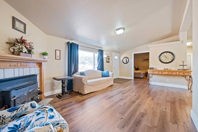 03-Living Room