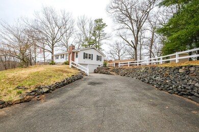 9 Albert St, West Springfield, MA 01089 - photo 3