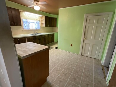 401 N Jefferson St, Ossian, IN 46777 - photo 7