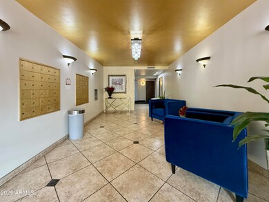 Scottsdale Shadows unit 709, Scottsdale, AZ 85251 - photo 3