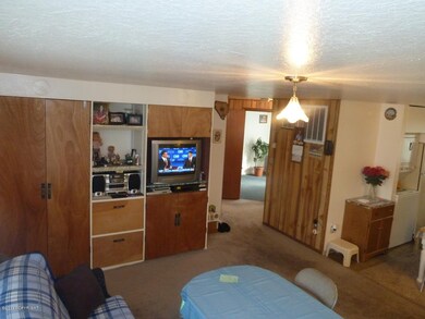 5902 Debarr Rd, Anchorage, AK 99504 - photo 3