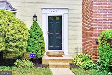 6847 Dina Leigh Ct, Springfield, VA 22153 - photo 3