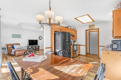 1018 E Snider-8