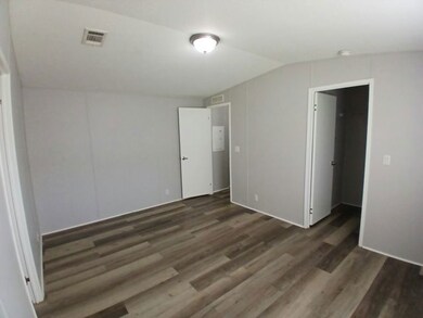 1400 Banana Rd unit 47, Lakeland, FL 33810 - photo 3