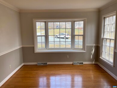 688 Victorian Ct, Charlottesville, VA 22901 - photo 3