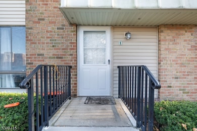 587 Auten Rd unit 1, Hillsborough, NJ 08844 - photo 3