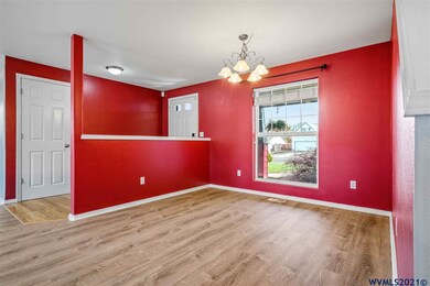 5658 Umpqua Ln NE, Albany, OR 97321 - photo 5