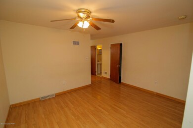 710 S 10th St, Allentown, PA 18103 - photo 7