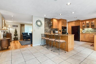 687 Chestnut St, Lynnfield, MA 01940 - photo 5