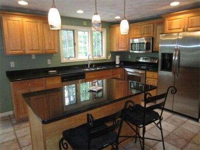 5 Hickory Ln, Georgetown, MA 01833 - photo 3