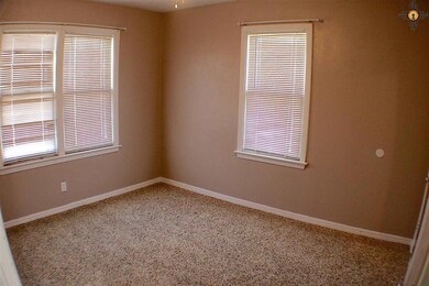 216 E Yeso Dr, Hobbs, NM 88240 - photo 7