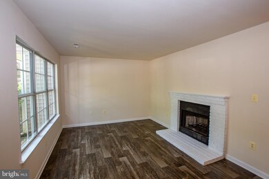 11167 Sussex Ct, Fredericksburg, VA 22407 - photo 2