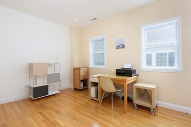 70 Cedar St unit 2, Somerville, MA 02143 - photo 4