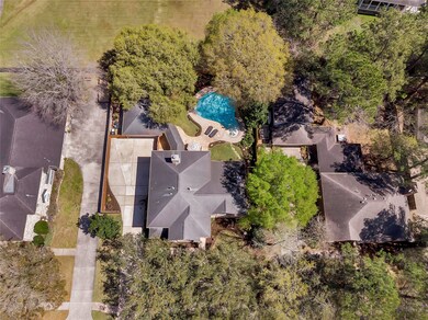 1209 Silverleaf Dr, Friendswood, TX 77546 - photo 2