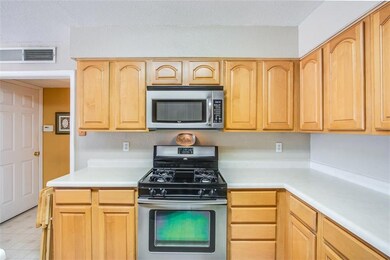 10220 Woodway Dr, El Paso, TX 79925 - photo 7