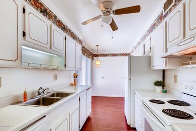 17644 N 102nd Dr, Sun City, AZ 85373 - photo 6